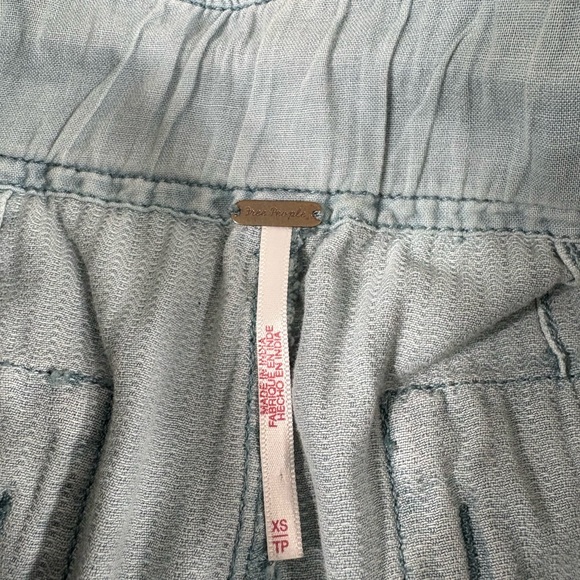 Free People Women Green Cargo Cut Off Shorts  Size XS - Picture 7 of 12